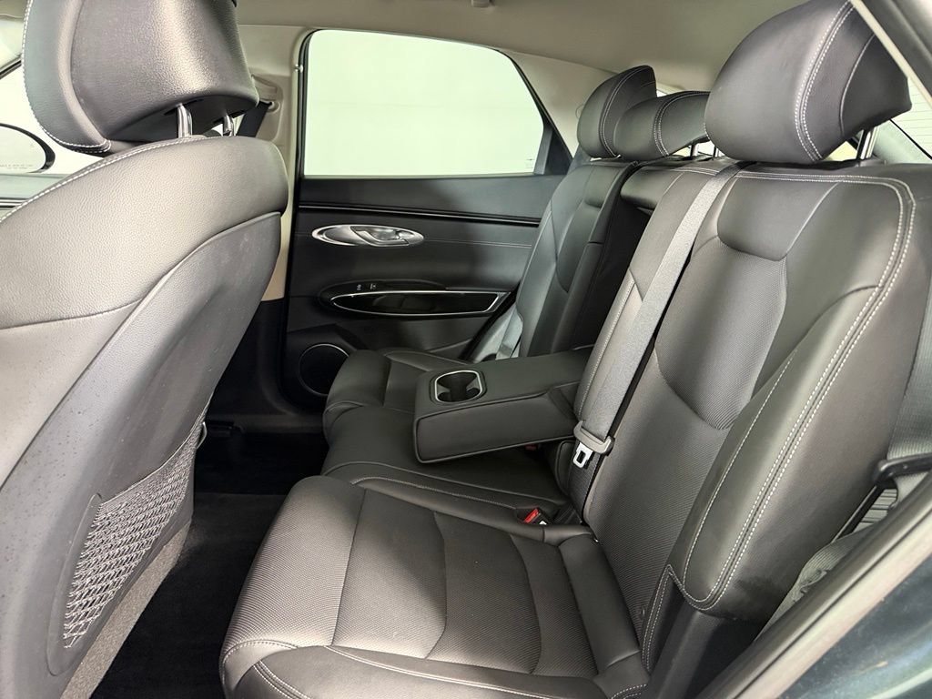 Used 2023 Genesis GV70 2.5T AWD/4WD image 16