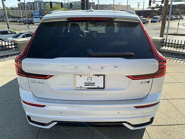 New 2026 Volvo XC60 B5 Ultra w/ Climate Package AWD/4WD image 9