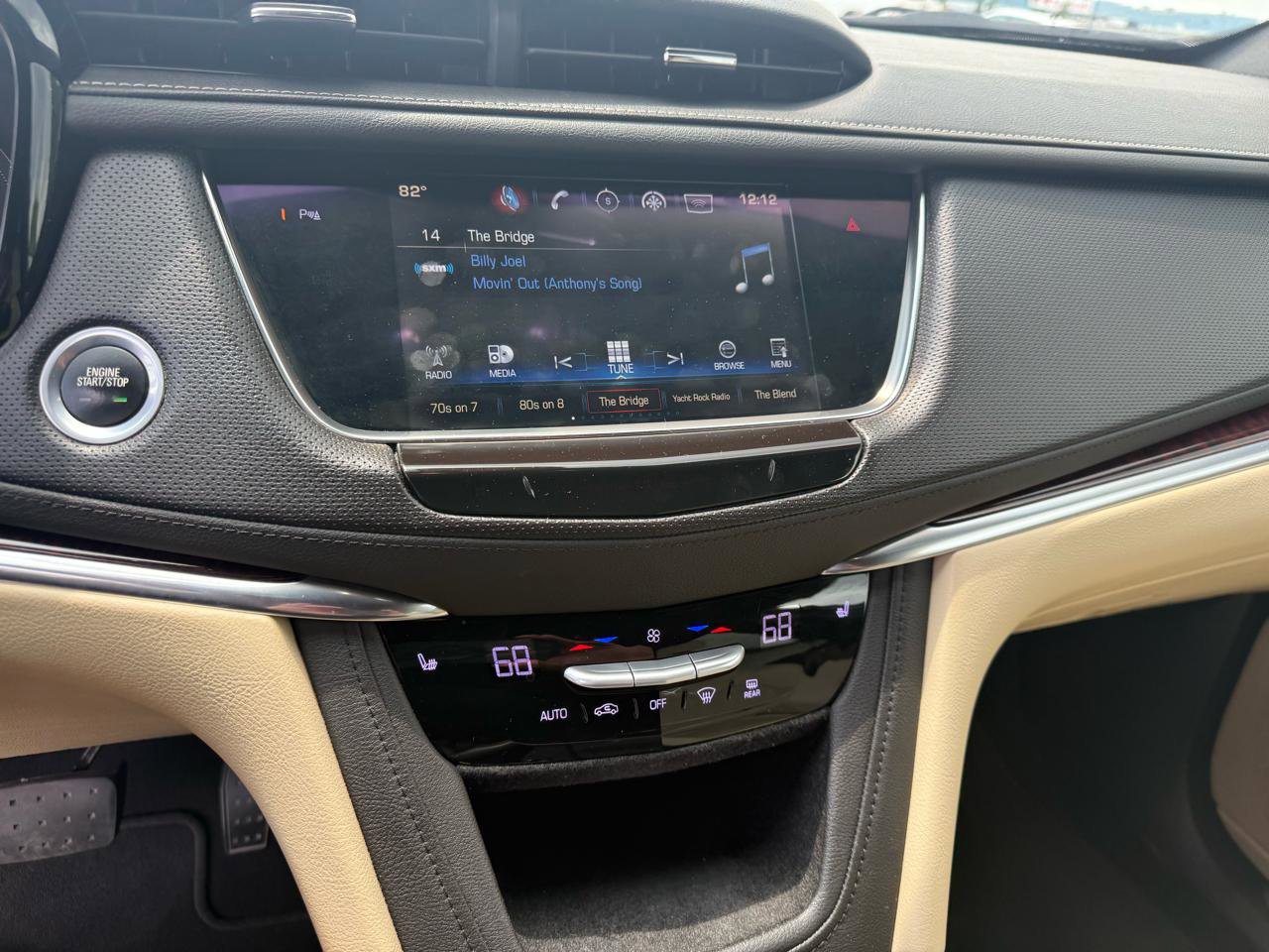 Used 2017 Cadillac XT5 Luxury w/ Driver Awareness Package AWD/4WD image 18