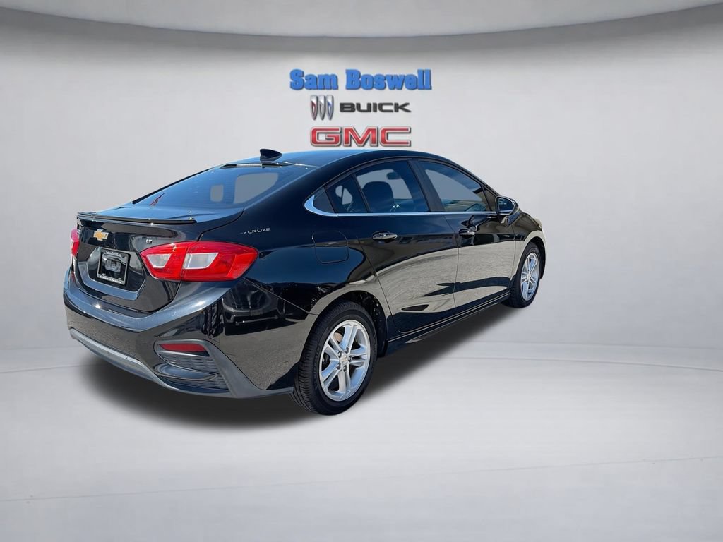 Used 2017 Chevrolet Cruze LT w/ Convenience Package FWD image 9