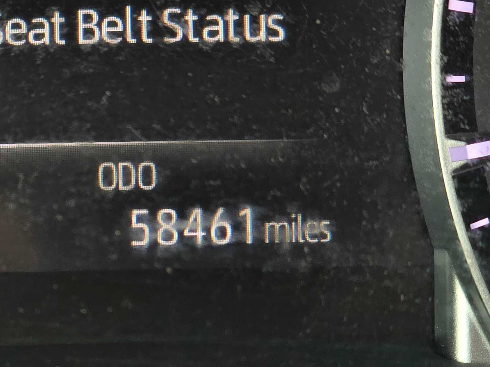 Used 2023 Toyota Highlander LE AWD/4WD image 31