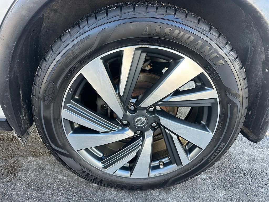 Used 2018 Nissan Murano Platinum w/ Cargo Package image 34