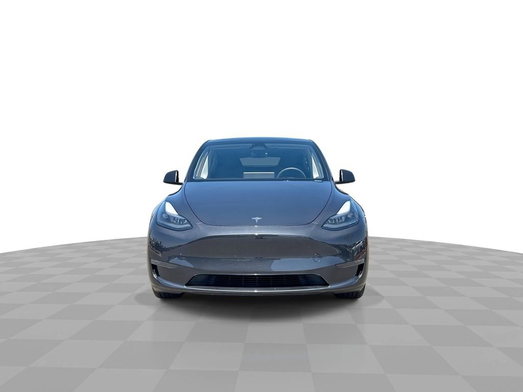 Used 2024 Tesla Model Y Long Range AWD/4WD image 3