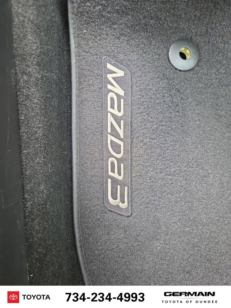 Used 2018 MAZDA MAZDA3 Grand Touring w/ Premium Equipment Package FWD image 17