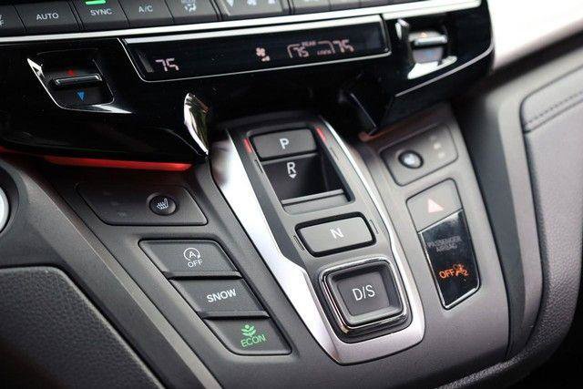 Used 2025 Honda Odyssey Sport-L image 17