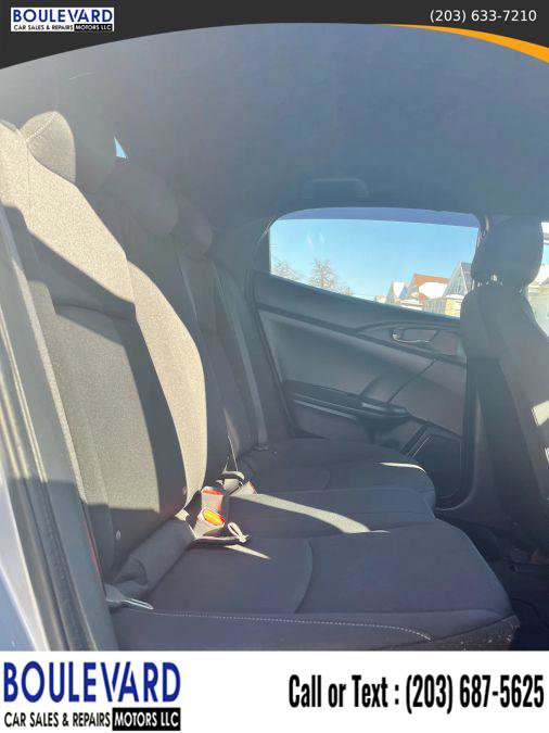 Used 2018 Honda Civic Sport image 13