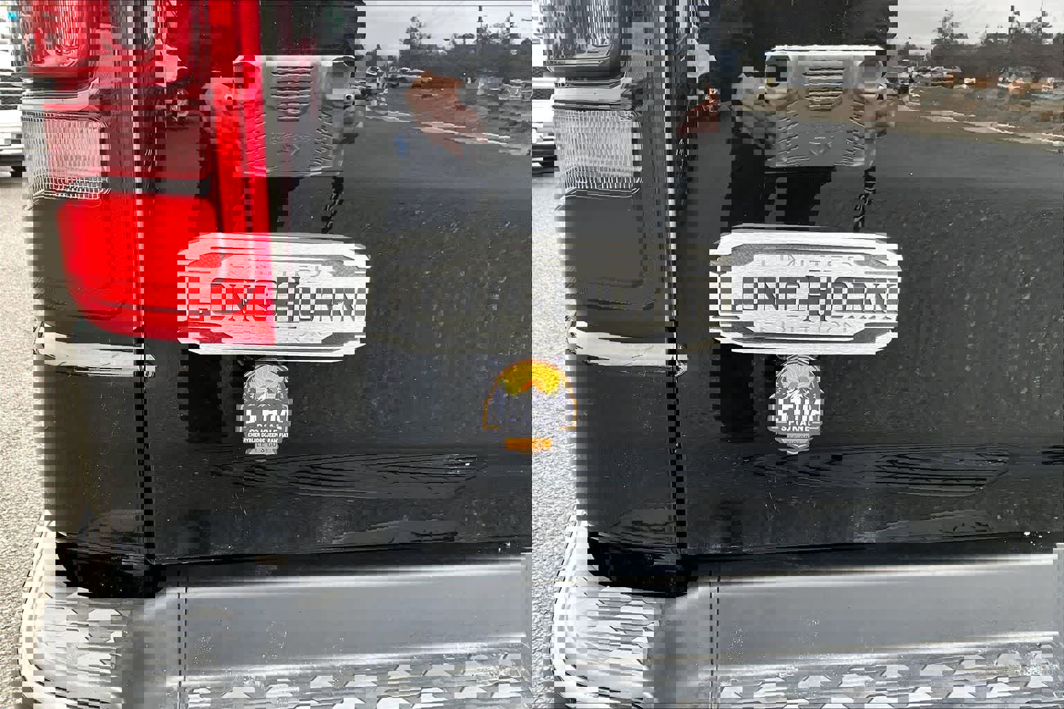 Used 2022 RAM 1500 Limited w/ Body-Colour Bumper Group image 7