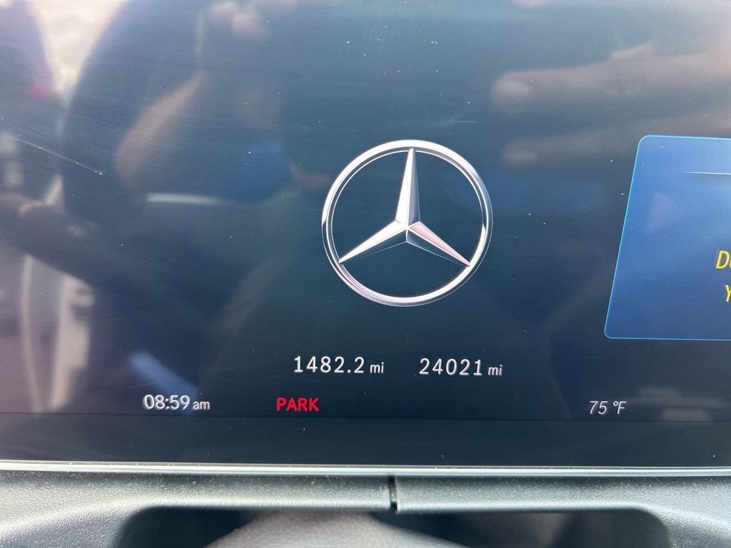 Used 2025 Mercedes-Benz C 300 Sedan image 46