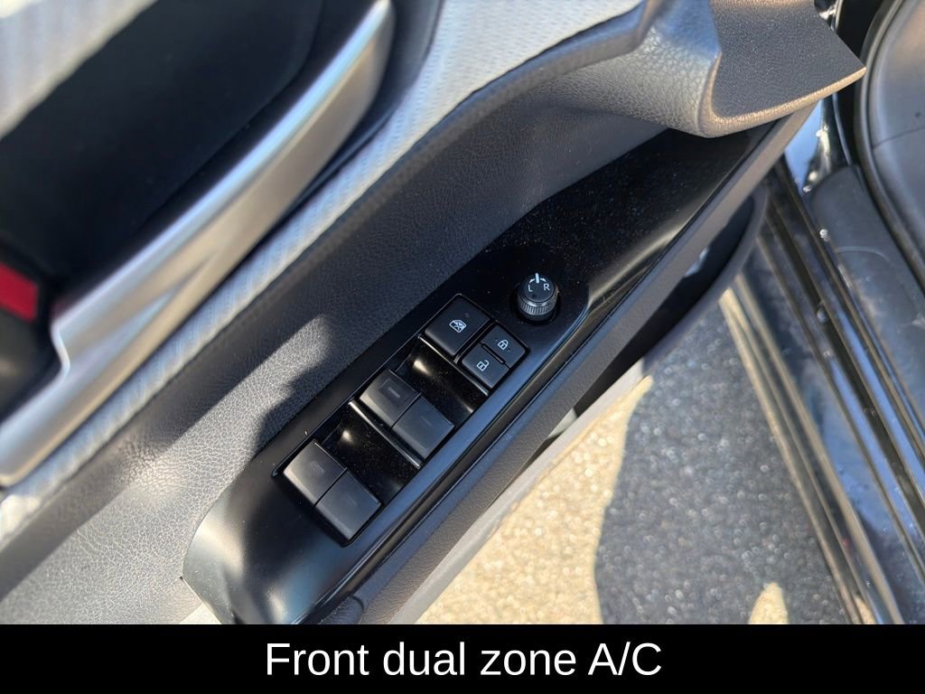 Used 2026 Toyota Camry SE w/ Convenience Package image 12