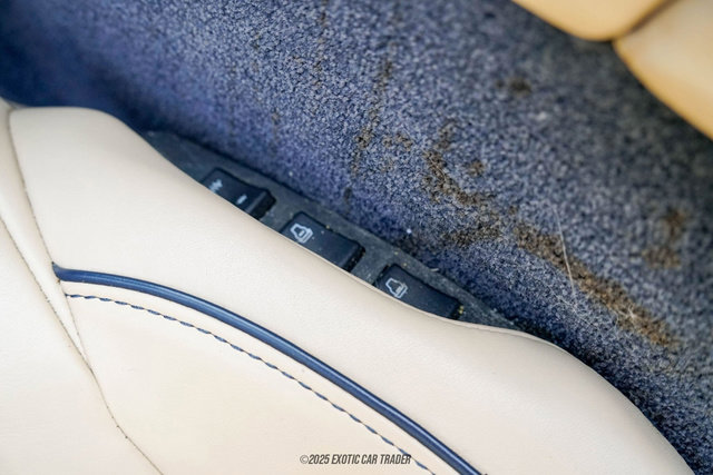 Used 2015 Aston Martin DB9 Volante image 45