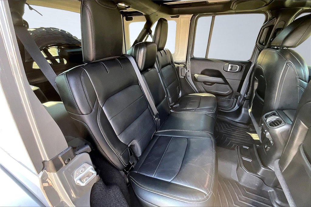 Used 2022 Jeep Wrangler Unlimited Sahara w/ LED Lighting Group image 26