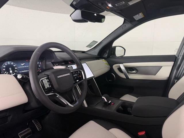 New 2026 Land Rover Discovery Sport Landmark AWD/4WD image 6