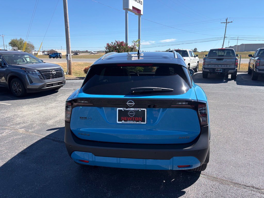 New 2027 Nissan Kicks SR w/ SR Premium Package AWD/4WD image 5