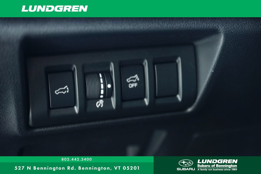 Used 2024 Subaru Outback Premium AWD/4WD image 13