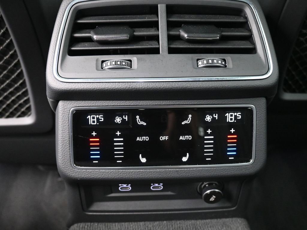 Used 2021 Audi RS 7 Sportback w/ RS 7 Executive Package image 22