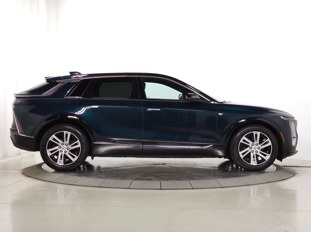 Certified 2024 Cadillac Lyriq Tech w/ Driver Assist Package AWD/4WD image 11