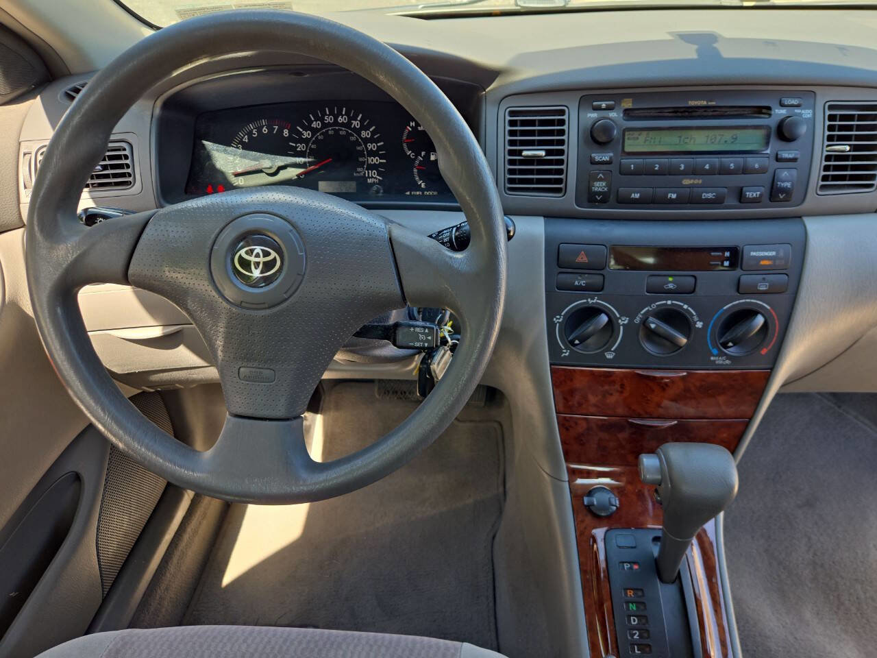 Used 2007 Toyota Corolla LE FWD image 29