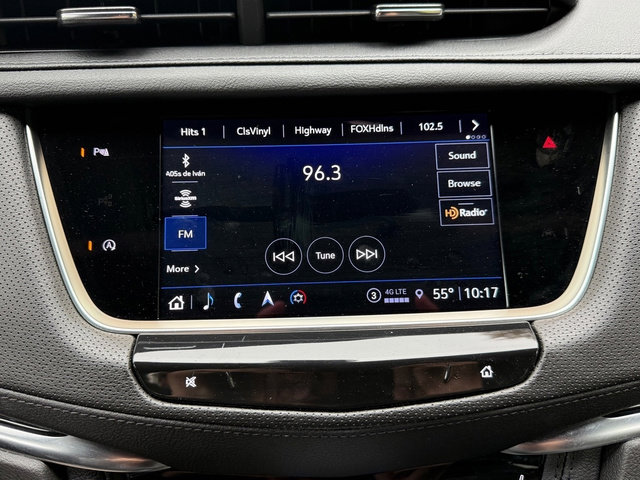 Used 2025 Cadillac XT5 Premium Luxury image 24