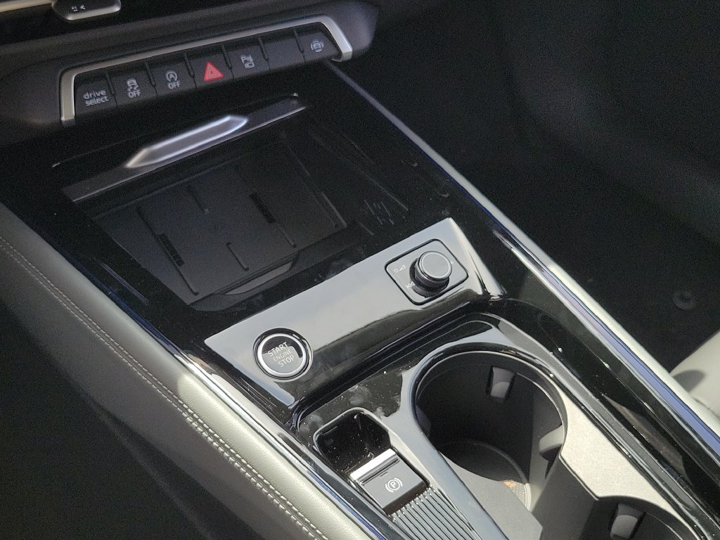 New 2026 Audi Q3 quattro 2.0T AWD/4WD image 14