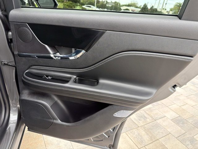 New 2026 Lincoln Corsair Premiere FWD image 21