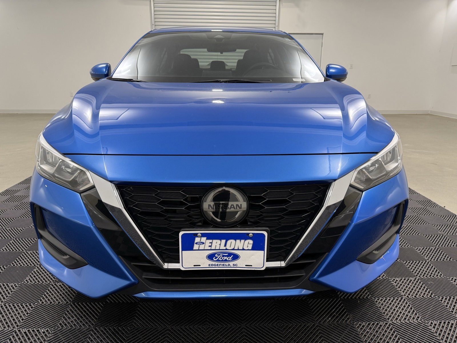 Used 2020 Nissan Sentra SV image 2