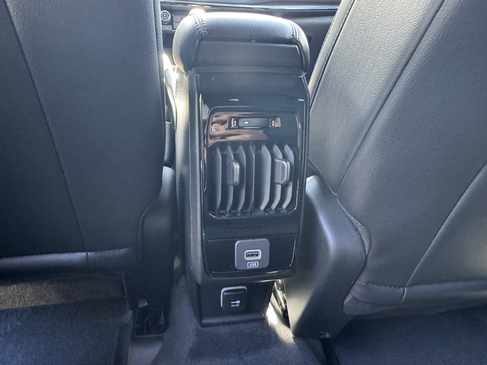 New 2026 Jeep Compass Latitude AWD/4WD image 23
