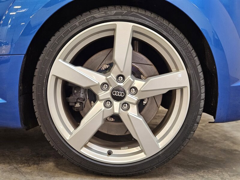 Used 2018 Audi TT RS AWD/4WD image 23