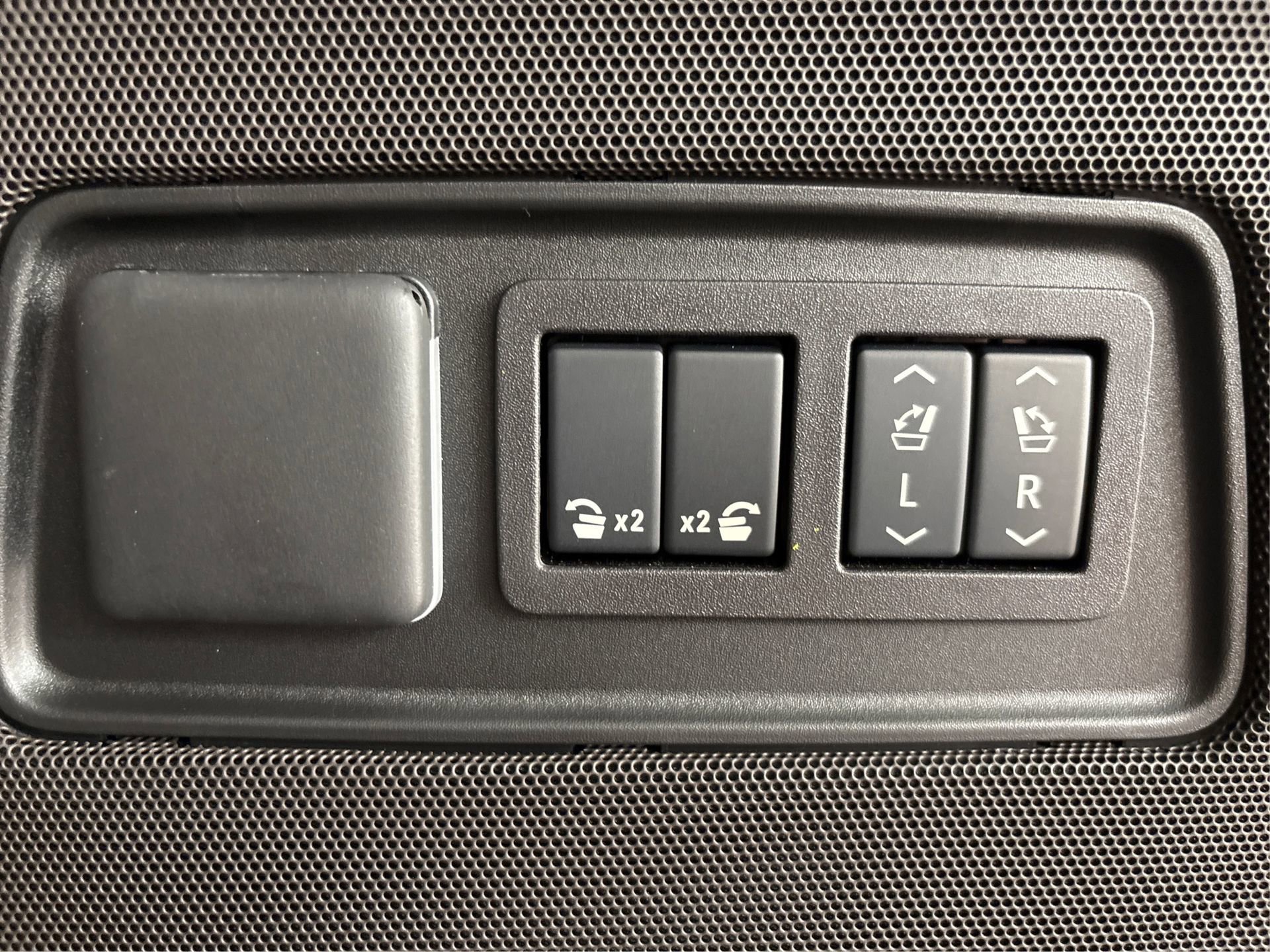 New 2025 Cadillac Escalade Premium Luxury w/ Touring Package image 12