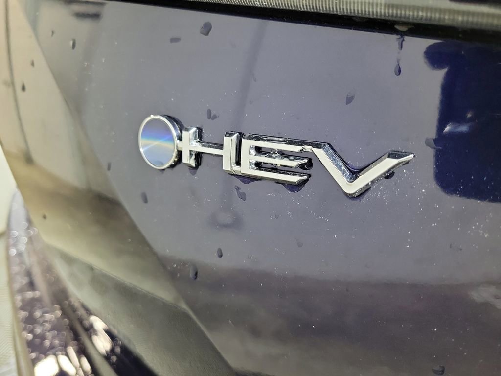Used 2025 Toyota Highlander XLE AWD/4WD image 7