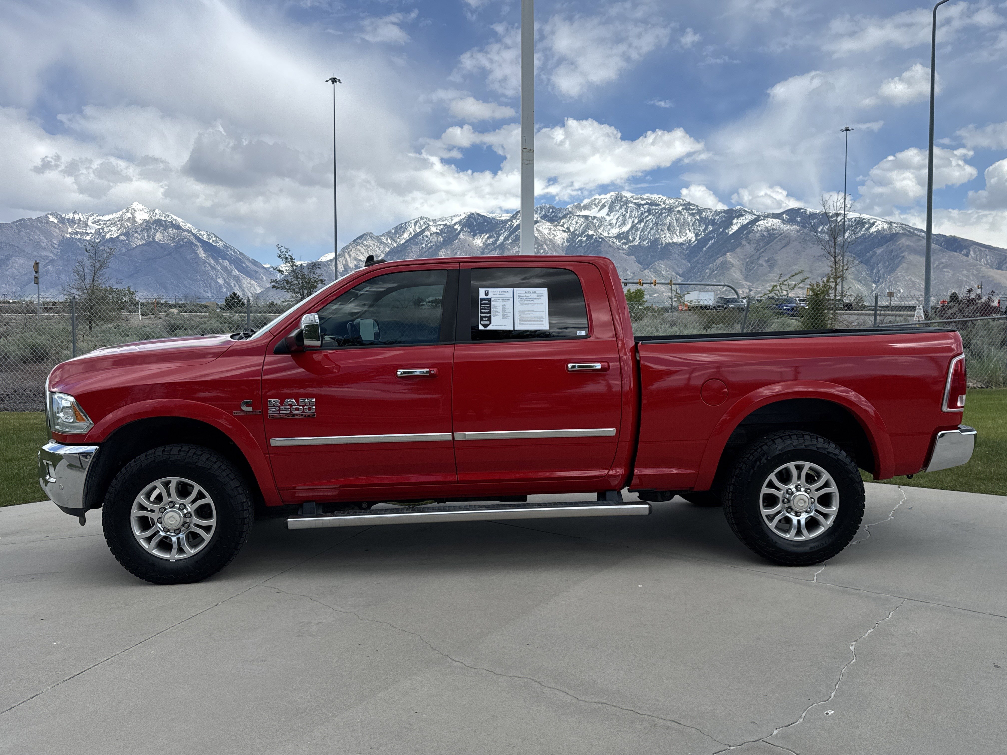 Used 2016 RAM 2500 Laramie w/ Convenience Group AWD/4WD image 2