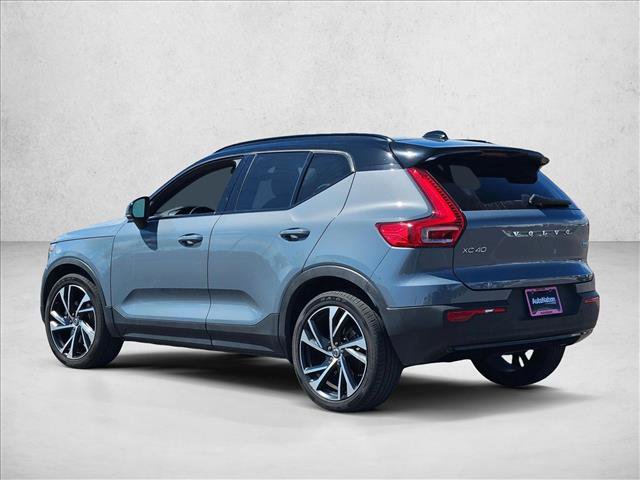 Used 2022 Volvo XC40 T5 R-Design w/ Climate Package AWD/4WD image 7