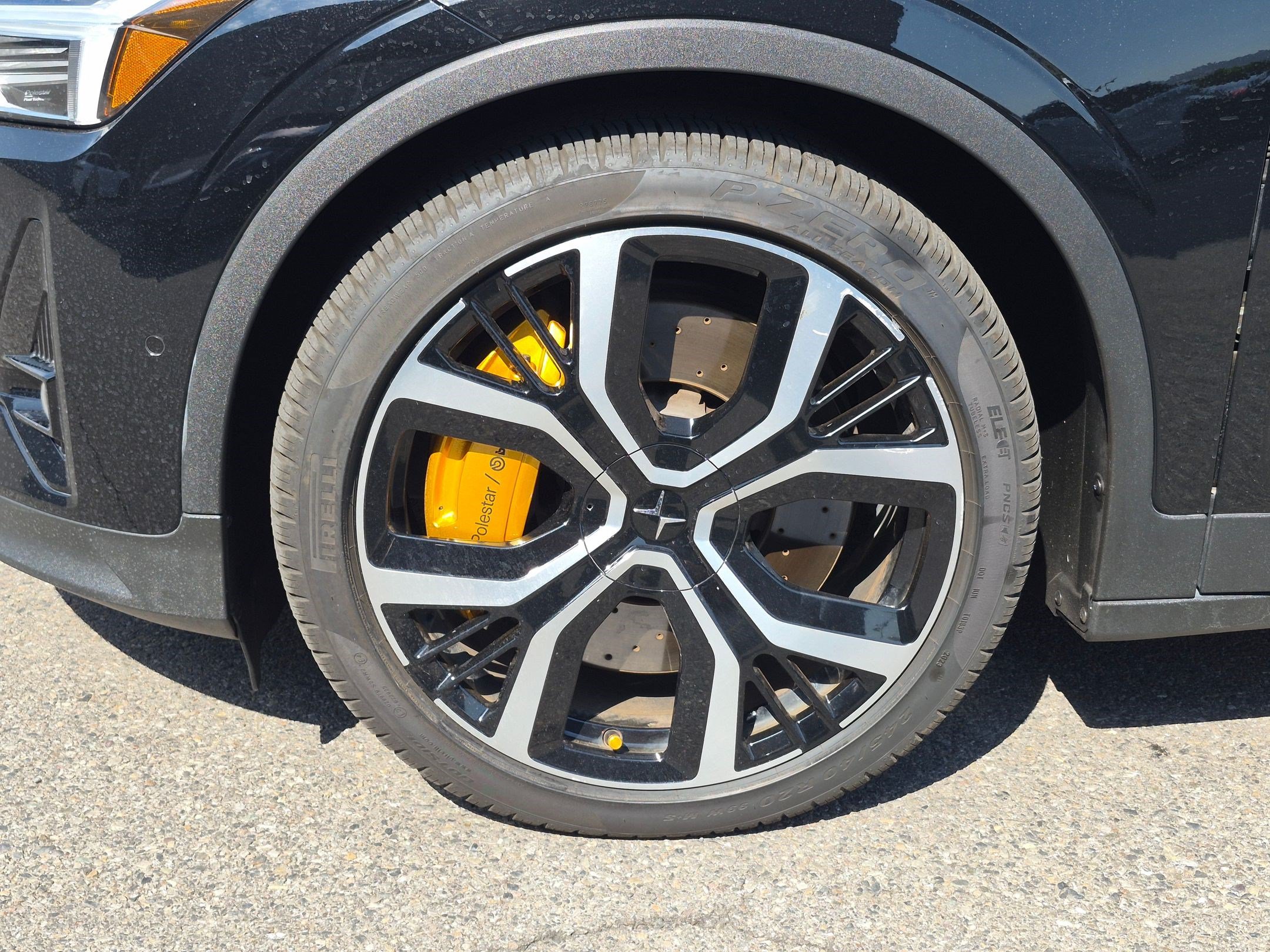 Used 2022 Polestar Polestar 2 w/ Performance Package AWD/4WD image 11