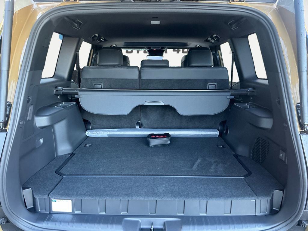 New 2025 Toyota Land Cruiser image 17