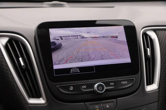 Used 2024 Chevrolet Malibu LT image 16