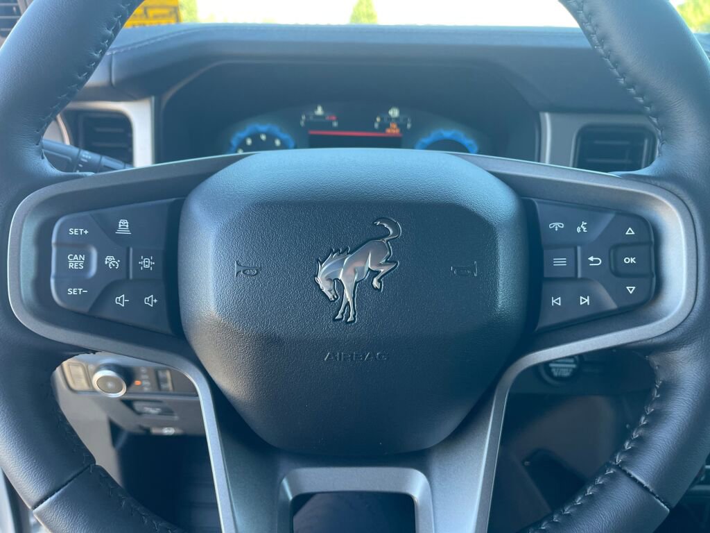 New 2025 Ford Bronco Outer Banks w/ Sasquatch Package image 11