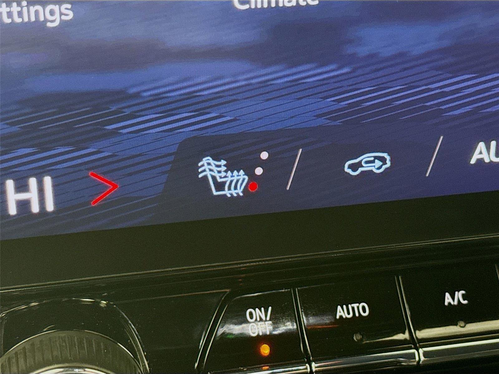 Used 2024 Chevrolet Blazer EV LT image 20