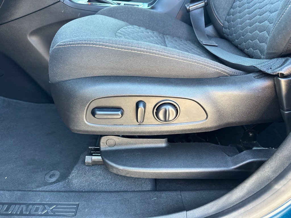 Used 2020 Chevrolet Equinox LT AWD/4WD image 13