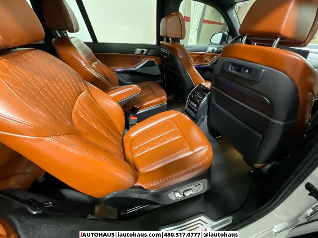 Used 2022 BMW X7 M50i image 28