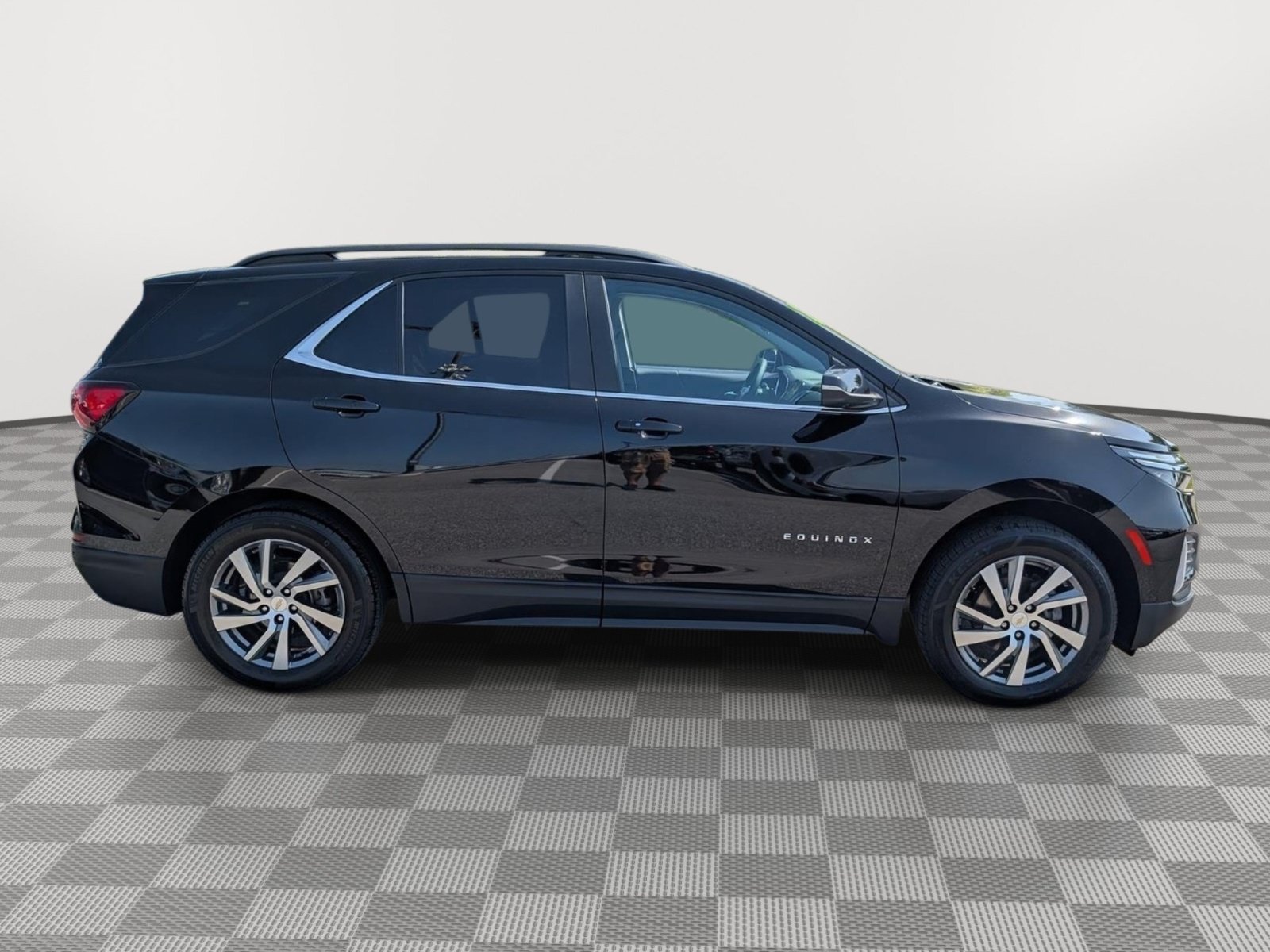 Used 2023 Chevrolet Equinox LT AWD/4WD image 6