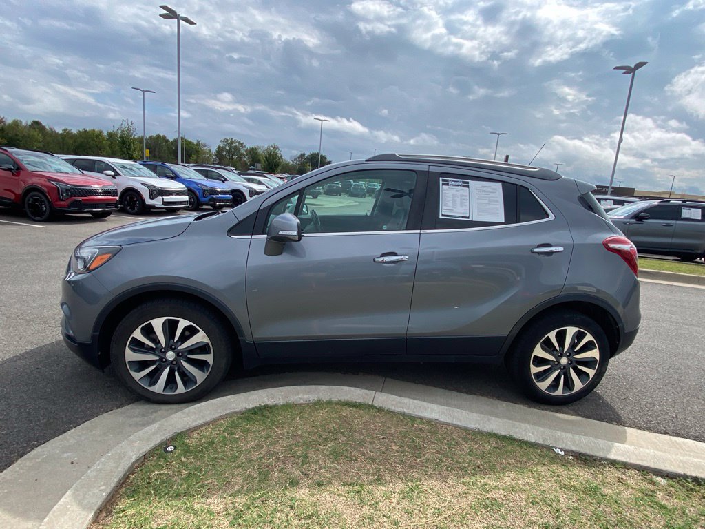Used 2019 Buick Encore Essence FWD image 4