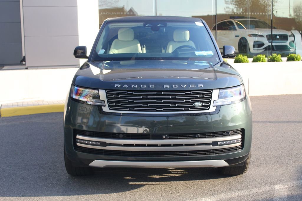Used 2024 Land Rover Range Rover SE image 8