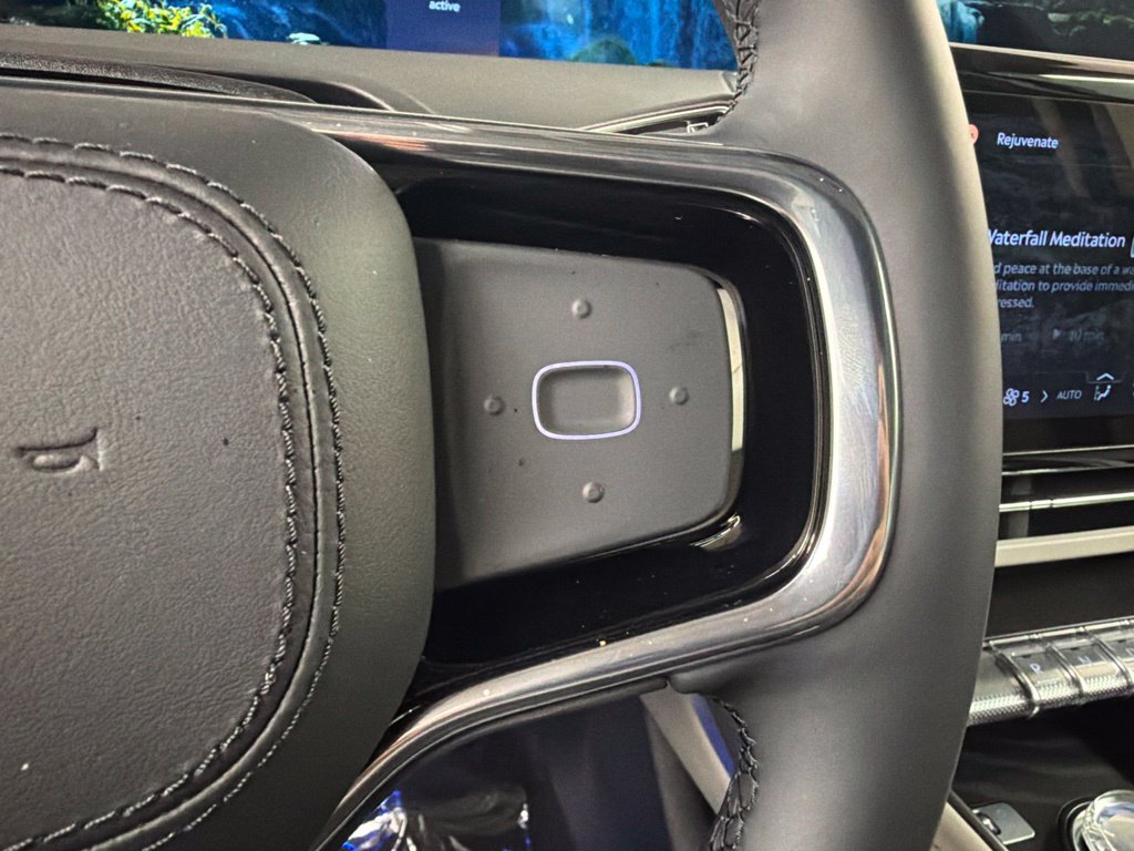 New 2026 Lincoln Nautilus Reserve AWD/4WD image 22