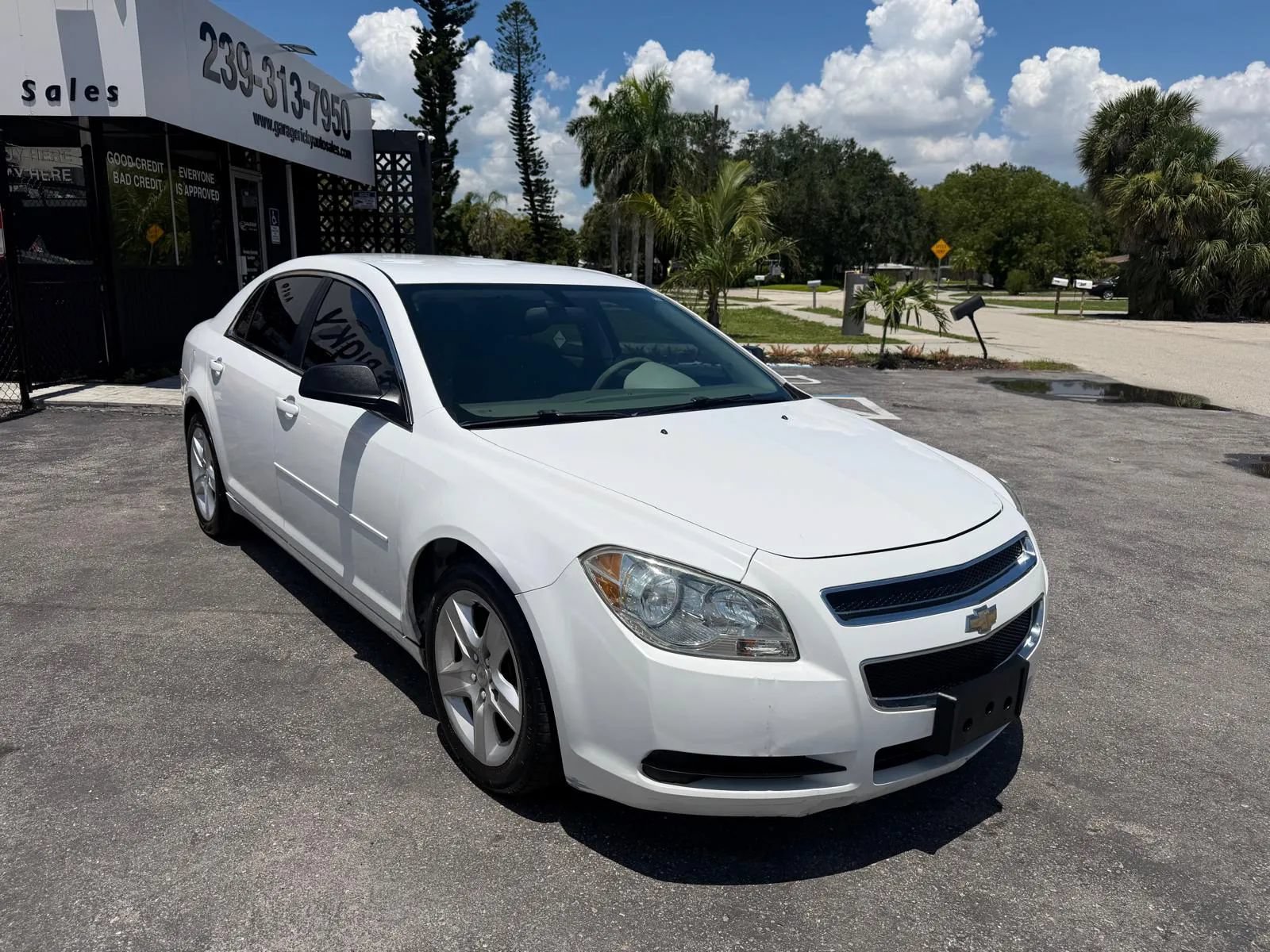 Used 2010 Chevrolet Malibu LS FWD image 3
