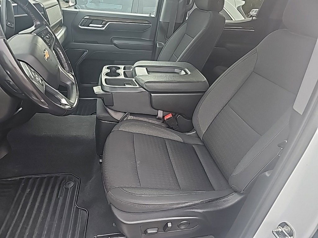 Used 2022 Chevrolet Silverado 1500 LT image 10