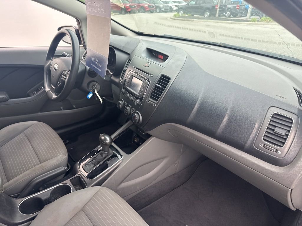 Used 2017 Kia Forte LX w/ LX Popular Package image 28