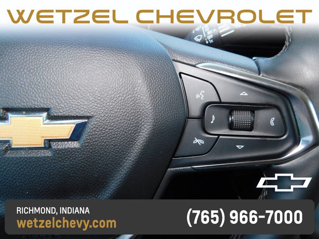 Used 2025 Chevrolet Trax LT w/ Driver Confidence Package FWD image 28