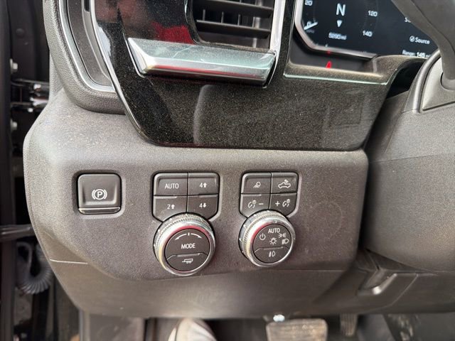 Used 2026 GMC Sierra 3500 SLT w/ SLT Premium Package image 17