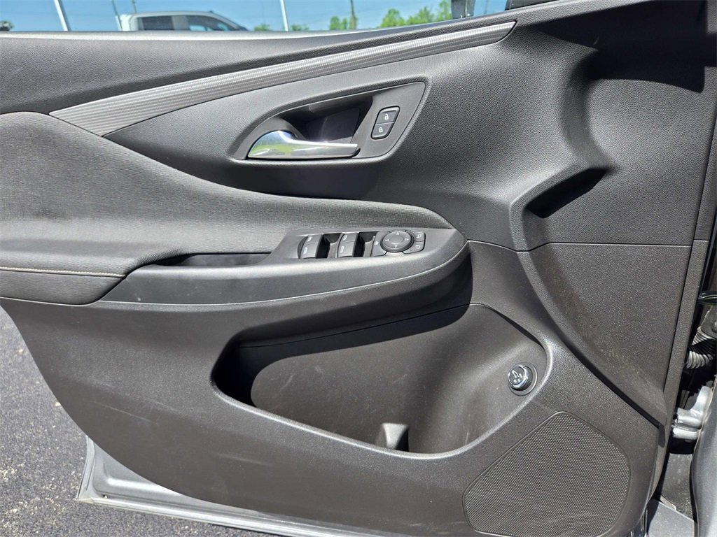 New 2025 Buick Envista Avenir image 28