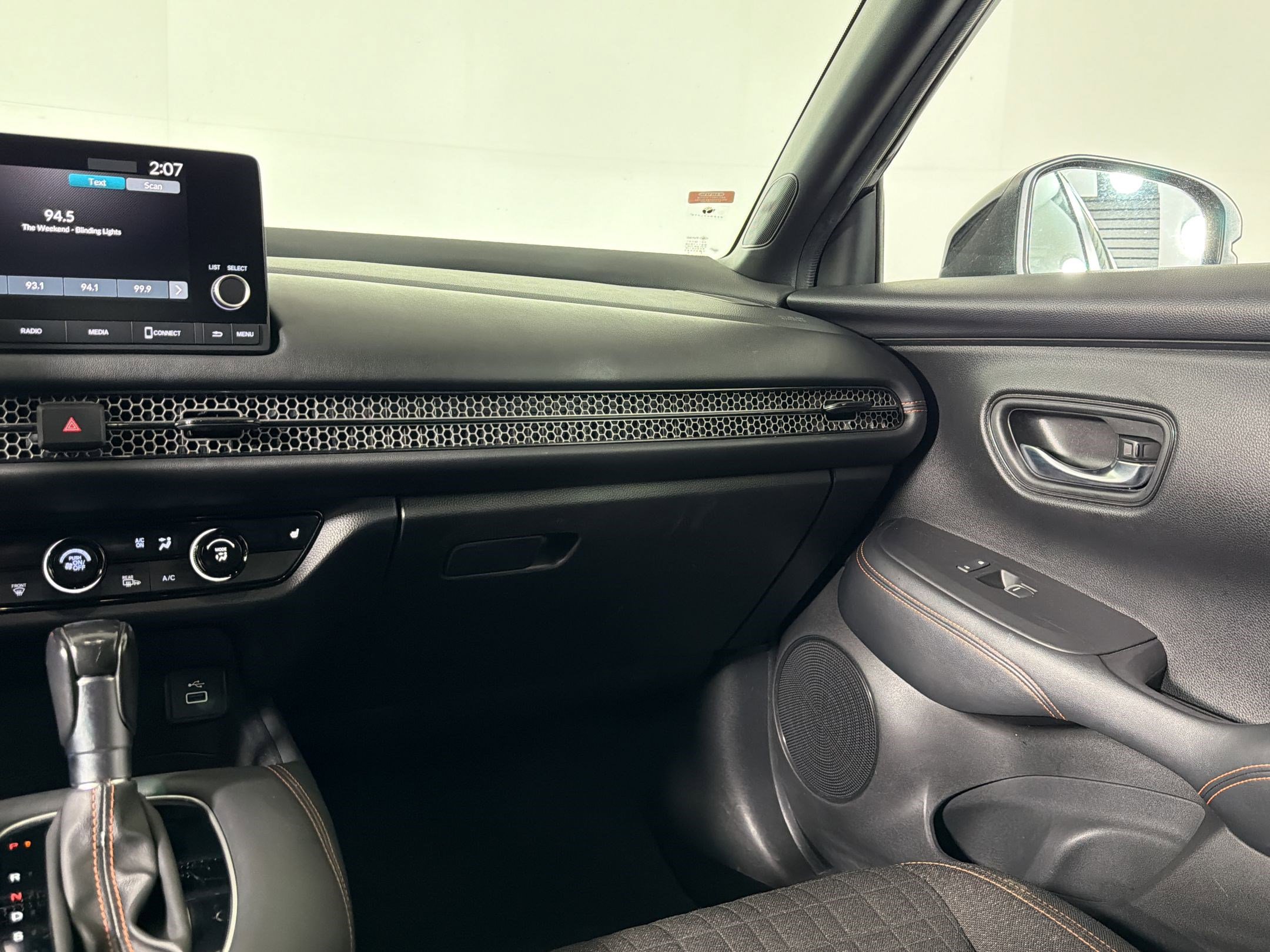 Used 2023 Honda HR-V Sport image 26