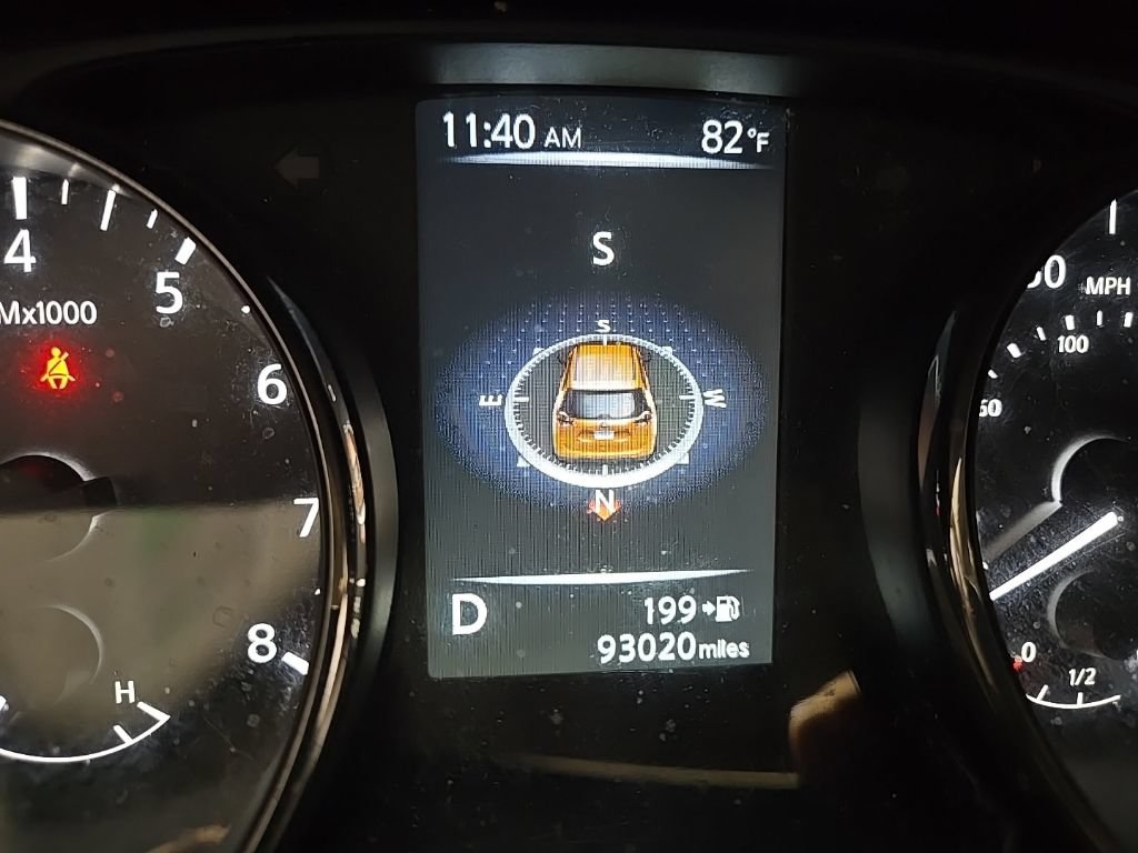 Used 2017 Nissan Rogue SV AWD/4WD image 19